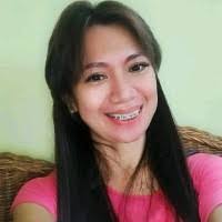 Lorraine Suarez's Instagram, Twitter & Facebook