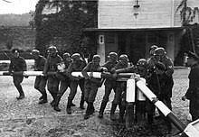 Die jahreszahl bezeichnet das ende des zweiten weltkriegs. Zweiter Weltkrieg Wikipedia