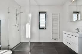 Red mijn huis s01e01 flemish ws pdtv xvid tdf rar. Binnenkijken Bij Jorgen Raymann Die 2 4 Miljoen Euro Vraagt Voor Zijn Almeerse Villa Met Zwembad