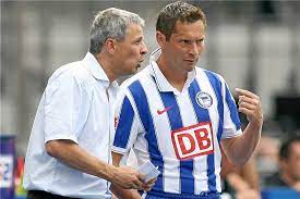 The site lists all clubs he coached and all clubs he played for. Favre Will Den Bvb Lauf Gegen Hertha Am Leben Erhalten