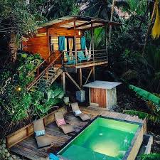 Pin Von Sternschnuppe Auf Wohnen Luxus Baumhaus Baumhaus Designs Coole Baumhauser