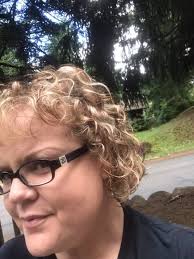 BEFORE & AFTER CONTEST! 💥 Getting ready for wash day weekend? 🚿 Don't  forget to take your before & after photos for a chance to win a LITRE-SIZED  3-Step System! 😱🙌🏽 Check