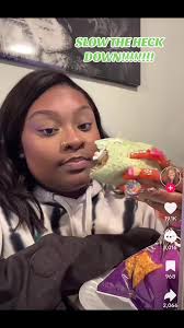 Koyun Gözü Yiyen Kadın: Lezzet mi, Şaşıracak Mı?