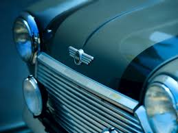 Steve's blinds and wallpaper brings you everything from the latest trends and fashions to classic designers. Download Wallpaper 1280x960 Mini Cooper Logo Headlights Standard 4 3 Hd Background