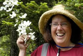 Episode 306: All about Clematis with Linda Beutler, curator of the Rogerson  Clematis Collection and author of The Plant Lover's Guide to Clematis