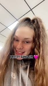 Abby Buchanan's Instagram, Twitter & Facebook