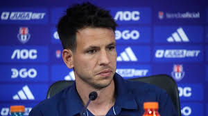 Manuel Mayo explica por qué no llegó Eduardo Vargas a la U