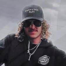 Zachary Cobb's Instagram, Twitter & Facebook