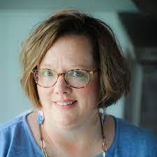 Beth Naylor's Instagram, Twitter & Facebook