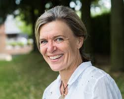 Jeroen Smeele: tijdloos, expliciet en een elegante touch