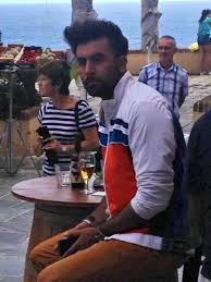 Zoomtv On Twitter Checkout Ranbir Kapoor S Hairstyle In Tamasha Http T Co Dqxepam8np Ranbir will portray three phases of sanjay dutt's life — the actor with a beefy. zoomtv on twitter checkout ranbir