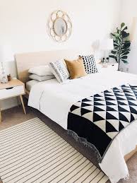 Running Out Of Ideas We Ve Got You Covered Find All The Inspiration Here Luxury Interiordesign Modernhomed Simple Bedroom Eclectic Bedroom Home Bedroom