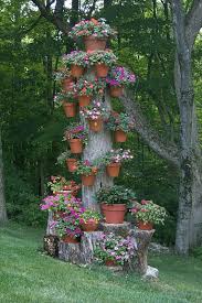 25 Ideas To Recycle Tree Stumps For Garden Art And Yard Decorations Garden Projects Garden Inspiration Garden Art