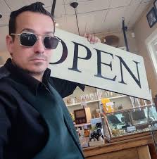 Mmmmmm ... Hillsdale. Worth a visit, d'you think? 🤔