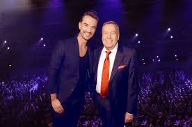 Hat florian silbereisen etwa eine neue freundin! Florian Silbereisen In Ard Tv Show Fans Reagieren Verargert Kann Doch Echt Nicht Wahr Sein