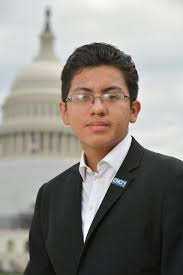 Steve Castillo's Instagram, Twitter & Facebook