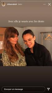 Page officielle de la réalisatrice et scénariste québécoise chloé robichaud. L Amoureuse De Katherine Levac Partage De Mignonnes Photos Pour La St Valentin Nouvelles Monde De Stars