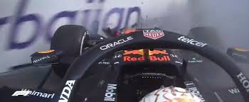 Copy video url copy embed. Watch Verstappen Crash In A Straight Line From P1 With Just 5 Laps To Go At Baku Autoevolution