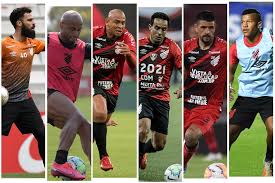 Primeiro título internacional equipe do atlético posa para foto antes da finalissima. Athletico Tem Jonathan Jadson Walter E Mais Quatro Jogadores Com Contratos Perto Do Fim Athletico Pr Ge