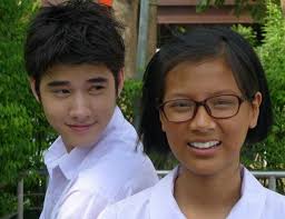 Home » baifren pimchanok , laser candy , mario maurer , news , thai movie » news first love's couple baifren pimchanok sebenarnya belum ada info resmi mengenai sinopsis laser candy ini, tapi gambarannya begitu. News First Love S Couple Baifren Pimchanok And Mario Maurer Reunited In New Movie Clover Blossoms