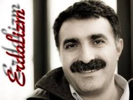 Peki erdal erzincan kimdir, nereli ve kaç yaşında? Unlu Halk Muzigi Sanatcisi Erdal Erzincan Kimdir Memleketi Neresidir Giyor Com