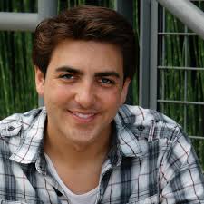 Stream Alex Pineiro music