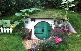 Meet The Guy Who Built His Own Fully Functional Hobbit House Relevant Hobbit House The Hobbit Hobbit Hole