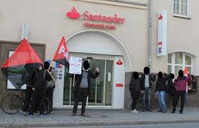 Kundgebung Gegen Outsourcing Entlassung Und Prekare Beschaftigung Bei Santander Freie Arbeiterinnen Union