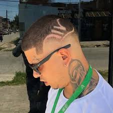 The line up haircut is easily identifiable by the sharp, razored edges of the hair. 18 Best Line Up Haircuts For Guys In 2021