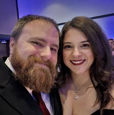 I'm looking for a photographer for my daughters senior pictures. I would  love summer/fall backgrounds. Thank you!!