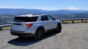 First Drive Review 2020 Ford Explorer St Dances With The Family And It S A Ball