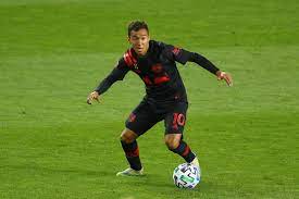 Football statistics of alejandro romero gamarra including club and national team history. Romero Gamarra Cerca De Quedar Libre Y Con Posible Destino Tyc Sports