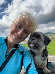 Colleen Pearson's Instagram, Twitter & Facebook