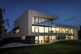 Modernes Burogebaude In Leipzig Bauen Moderne Architektur Architektur Burogebaude