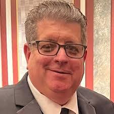 Max Blanton's Instagram, Twitter & Facebook