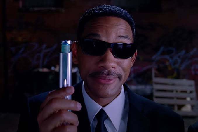 Trying to Make Sense of Men in Black 3's Time Travel Rules