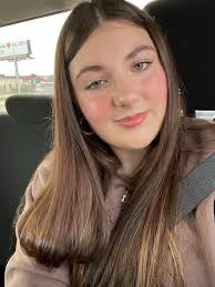 Hey, my name is Haylee and im currently moving to Midwest City and am  looking to pet sit any animals! I have tons of experience with pets as I  have always had