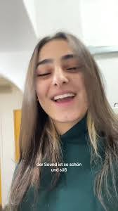 Anna So's Instagram, Twitter & Facebook