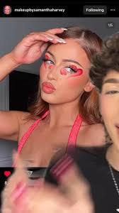 Ashley Oster's Instagram, Twitter & Facebook