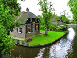 Read reviews, compare malls, and browse photos of our recommended places to shop in giethoorn on tripadvisor. Allfavs Photo Giethoorn Village In Holland The Village Without Roads Only Canals Bike Trails