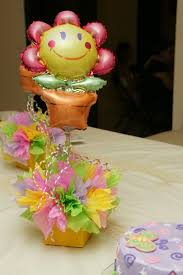 Flores, arreglos florales y ramos de rosas entregados a domicilio en toda bogotá: Centros De Mesa Con Globos Centros De Mesa De Globos Arreglos Con Globos