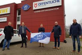 Leistungsdaten aktuelle saison von holger hoffmann (karriereende) einsätze tore vorlagen karten alle wettbewerbe. Vfb Oldenburg V 1897 E V 8 000 Photos Sports Club Maastrichter Strasse 35 26123 Oldenburg Germany