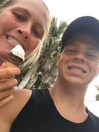 Logan (@sharp__logan)