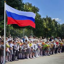 Купить Уличный секционный алюминиевый флагшток для школьных мероприятий,  линеек, установки на личных участках (4.5 - 7.5 м) в Атрибутии