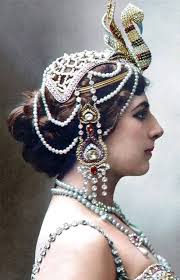 Mata Hari (1876-1917**) is a Dutch dancer and courtesan. Married to an  officer stationed in Java, mother of two children, she is bored. The drama  of his poisoned children definitely breaks the