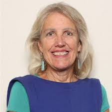 Laura Appleton's Instagram, Twitter & Facebook