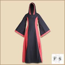 Costume da guerriera principessa medievale per donna. Vestito Medievale Donna Con Cappuccio Ferrostoria Com