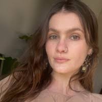 Amie Pickering's Instagram, Twitter & Facebook