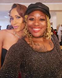 Feel the Heat! ❤️‍🔥❤️‍🔥❤️‍🔥 Celebrating with my @crimsonheatmd family  and being recognized as #ParentoftheYear. Em and I are honored to be a part  of this community! Thank you, @msveronicawilson, for starting this