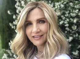 Alta 175 centimetri (peso 63 chili), la. Avete Mai Visto La Figlia Di Lorella Cuccarini 26 Anni Stesso Sorriso Foto